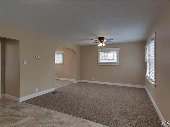3rd image of 728 Pine St