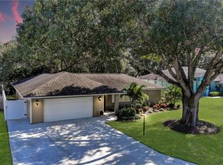 2107 N Huntington Ave, Sarasota, FL 34232