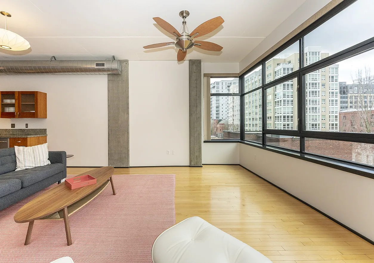 2 bed, 1177 sqft, $2,675 — Photo 4