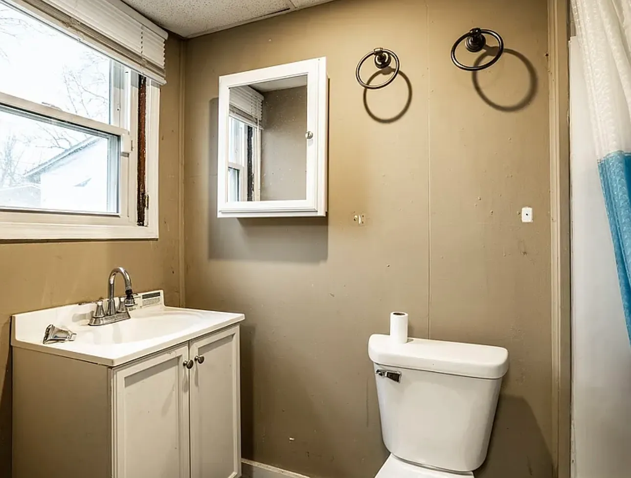 2 bed, 1716 sqft, $1,200 — Photo 3