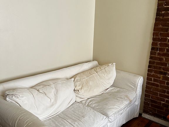 3rd image of 311 E 105th St #21