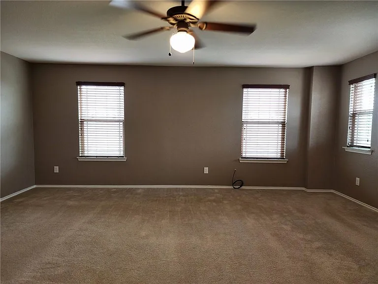 222 Telluride Dr — Photo 14
