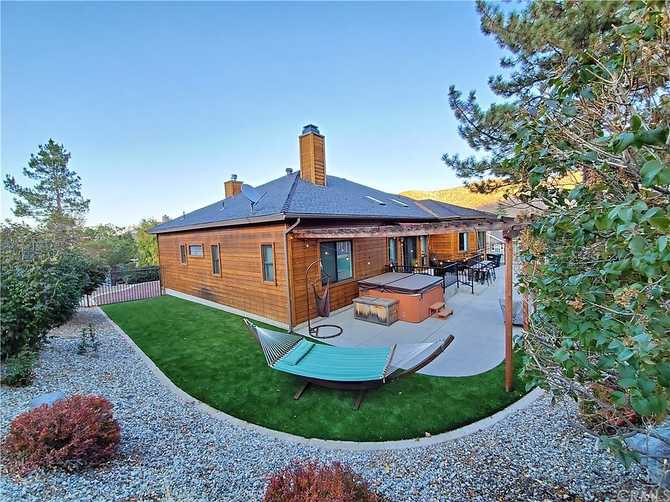 1st image of 2425 Andermont Dr