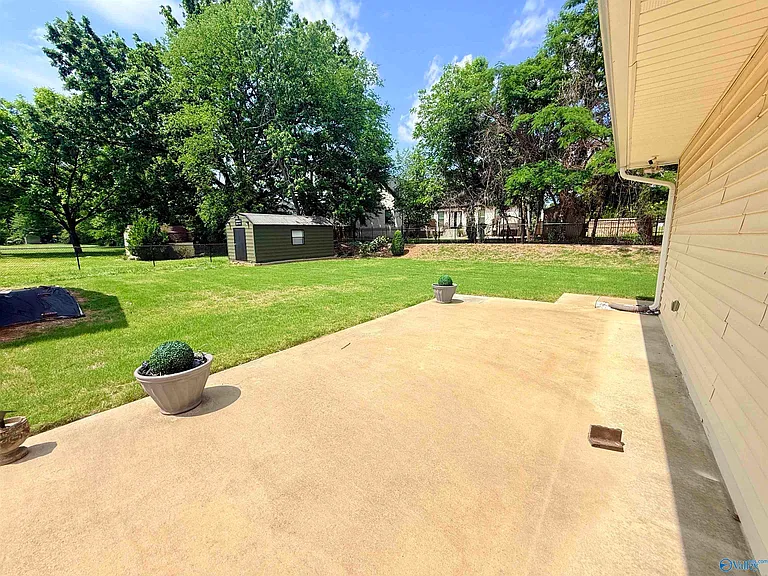 1711 Lydia Dr NW — Photo 38
