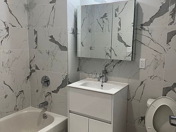 5th image of 1657 E 19th St #8