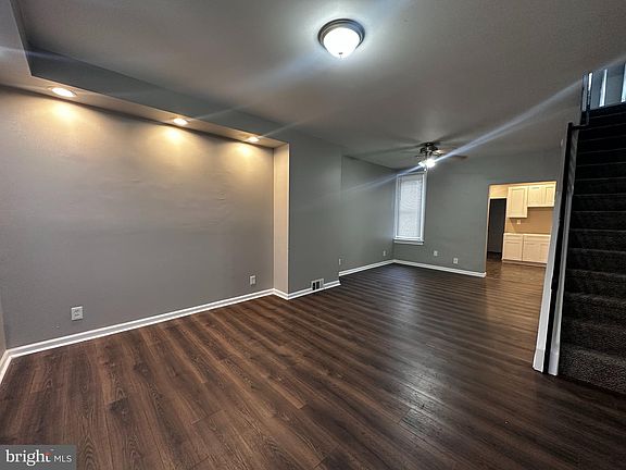 2nd image of 2087 Kingston St