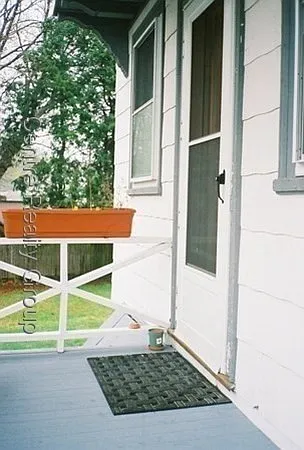 31 Auburn St #1R — Photo 5