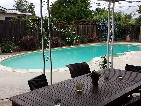 2nd image of 1413 Prince Edward Way