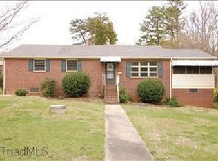 2643 Cherokee Ln, Winston Salem, NC 27103