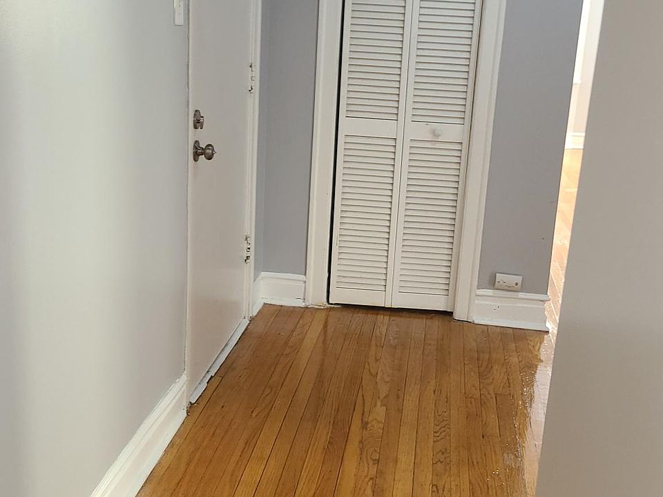 1st image of 5450 W Congress Pkwy Unit 2