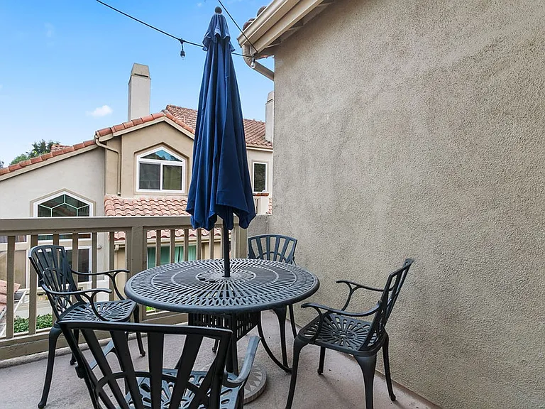 8 Coral Rdg — Photo 20