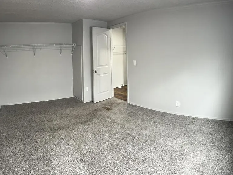 1219 W Choctaw St #25 — Photo 22