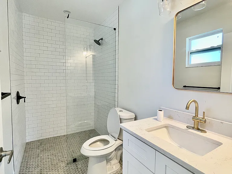 1009 Pinebrook Dr — Photo 13
