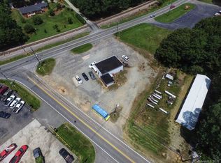 904 N Main St, Stanley, NC 28164