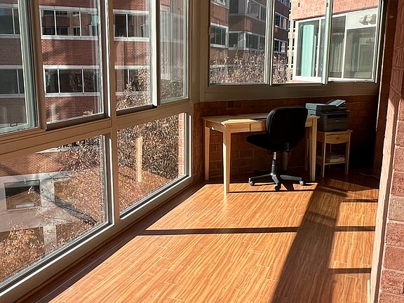 5th image of 1001 N Vermont St APT 510