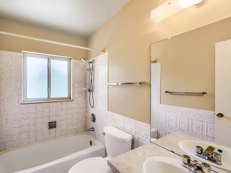3202 Springridge Dr — Photo 25