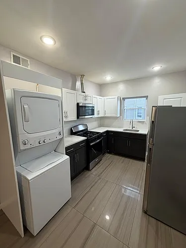 43 N 16th St #1 Photo 1