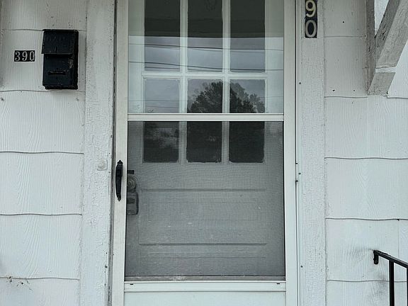 2nd image of 390 Juless St