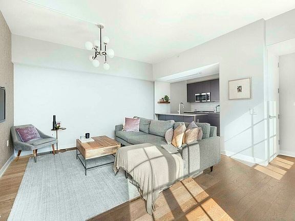 4th image of 205 Water St APT 6N