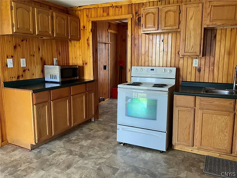 377 W Main St #1 — Photo 13