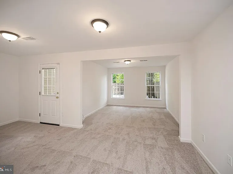 11209 Gander Ct — Photo 33