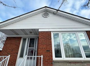 8 Highwood Ave, Toronto, ON M1R2E4