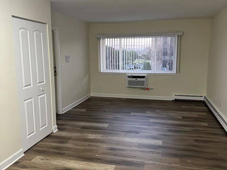 702 W Ivanhoe Ln #3B — Photo 8