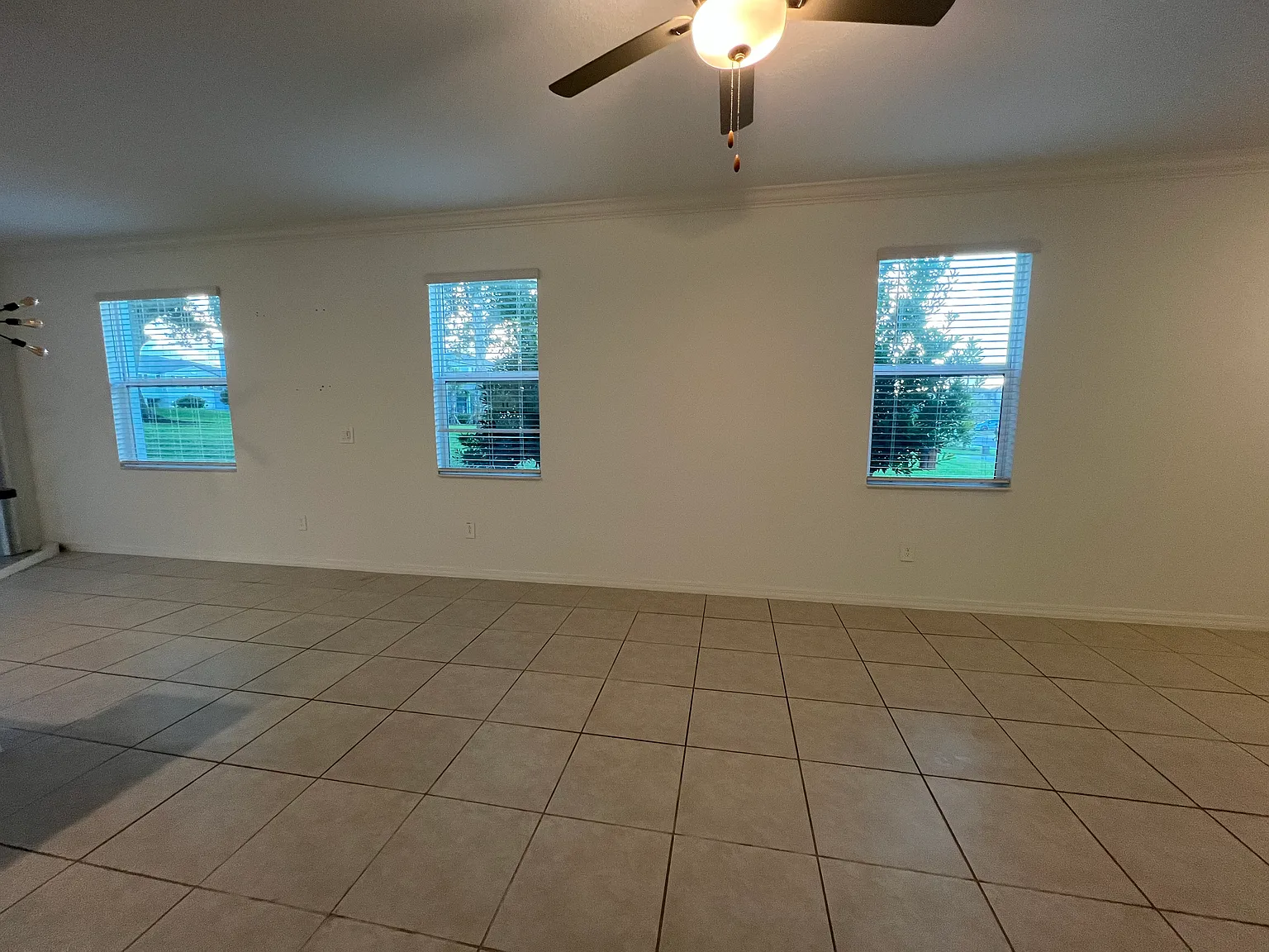 2 bed, 2.5 bath, 1541 sqft, $1,900 — Photo 2