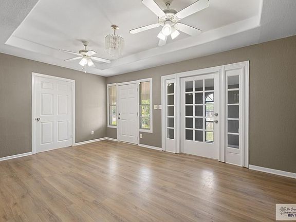 4th image of 1801 La Paloma Ave