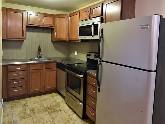 4th image of 6 Main St APT 26