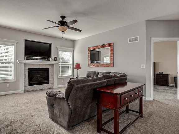 5th image of 16909 Juniper Dr