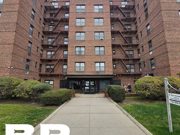 1075 Ocean Pkwy APT 3A, Brooklyn, NY 11230
