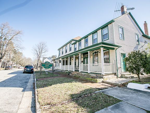 2nd image of 444 Saint Louis Ave