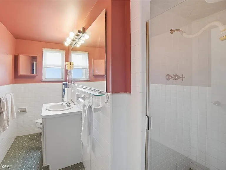 13900 Shaker Blvd #1012 — Photo 19
