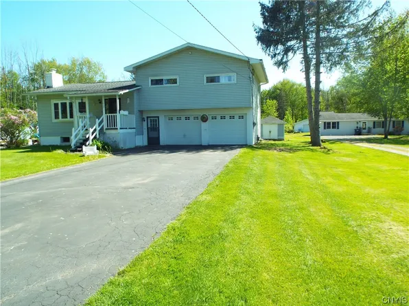 810 Moore Rd, Kirkville, NY 13082