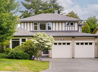 2286 Hazelton Pl, Saanich, BC V8N5C3