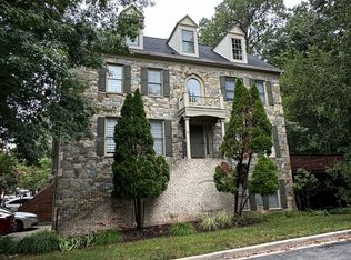 1011 Grand Oak Way, Rockville, MD 20852