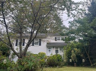 73 W Valley View Dr, Morristown, NJ 07960