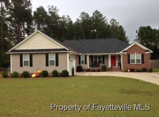 4523 Storm Cat Ln, Hope Mills, NC 28348