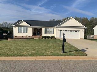 168 Summer Lady Ln, Boiling Springs, SC 29316