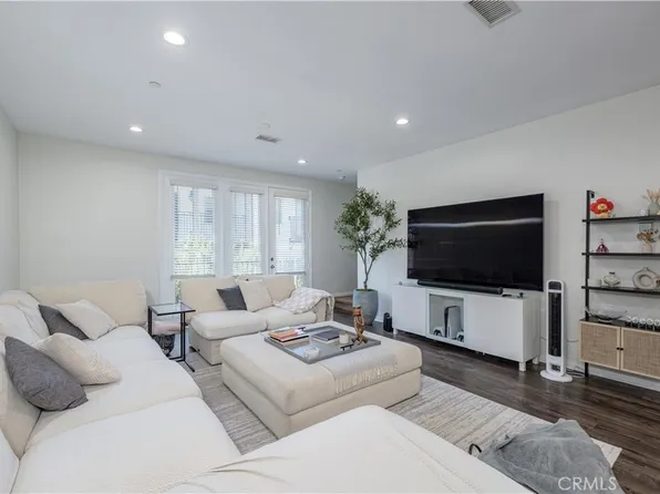 11905 Nixon Ln, Whittier, CA 90601
