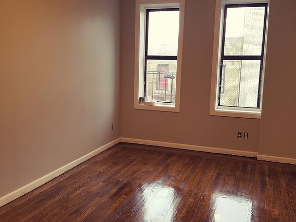 4th image of 2471 Grand Ave APT 6A