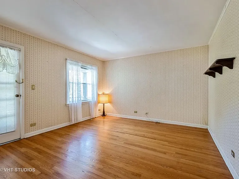 2338 Prairie Ave — Photo 12