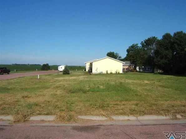 603 S Glenn Ave, Colton, SD 57018