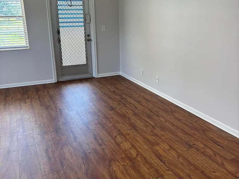 311 Andover E #M — Photo 3