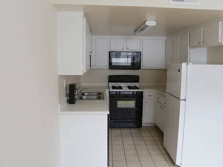 3125 S Canfield Ave #107 — Photo 15