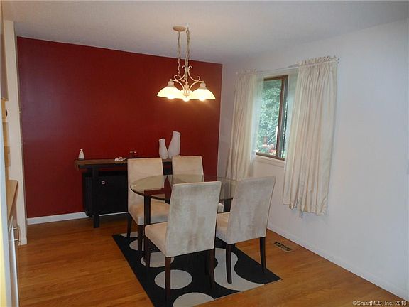 5th image of 93 Oak Forest Dr #3