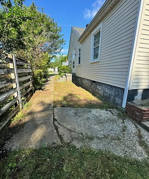 1320 Poplar Ave — Photo 29