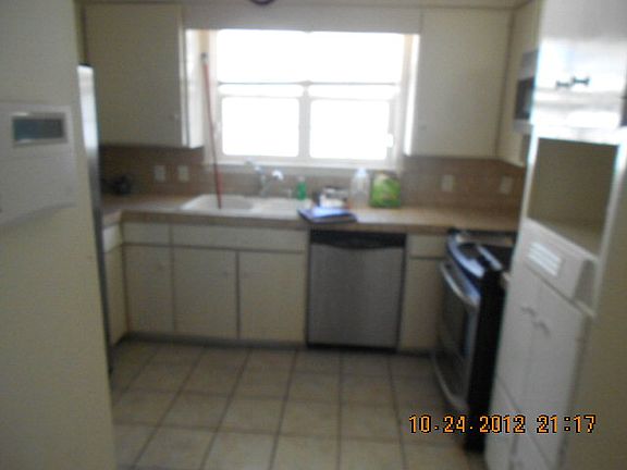 4th image of 2719 Rosewood Dr