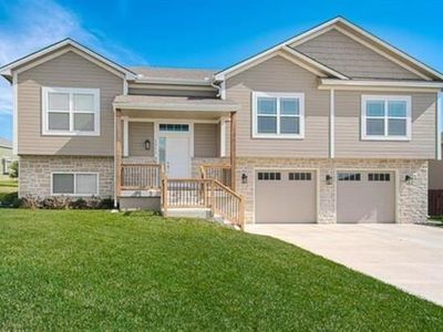 1211 N Heartland Ave, Independence, MO, 64056